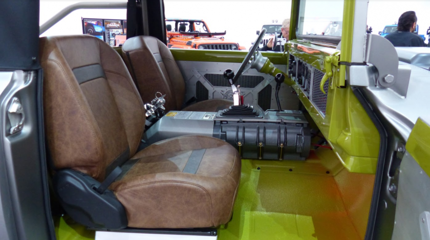Jeep M-715 Cinco Cuartos - vehículos todo terreno