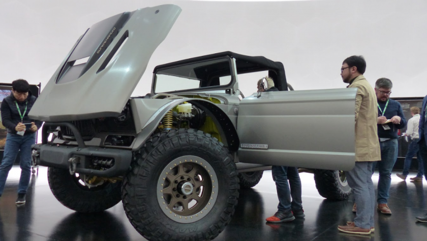 Jeep M-715 Cinco Cuartos - vehículos todo terreno